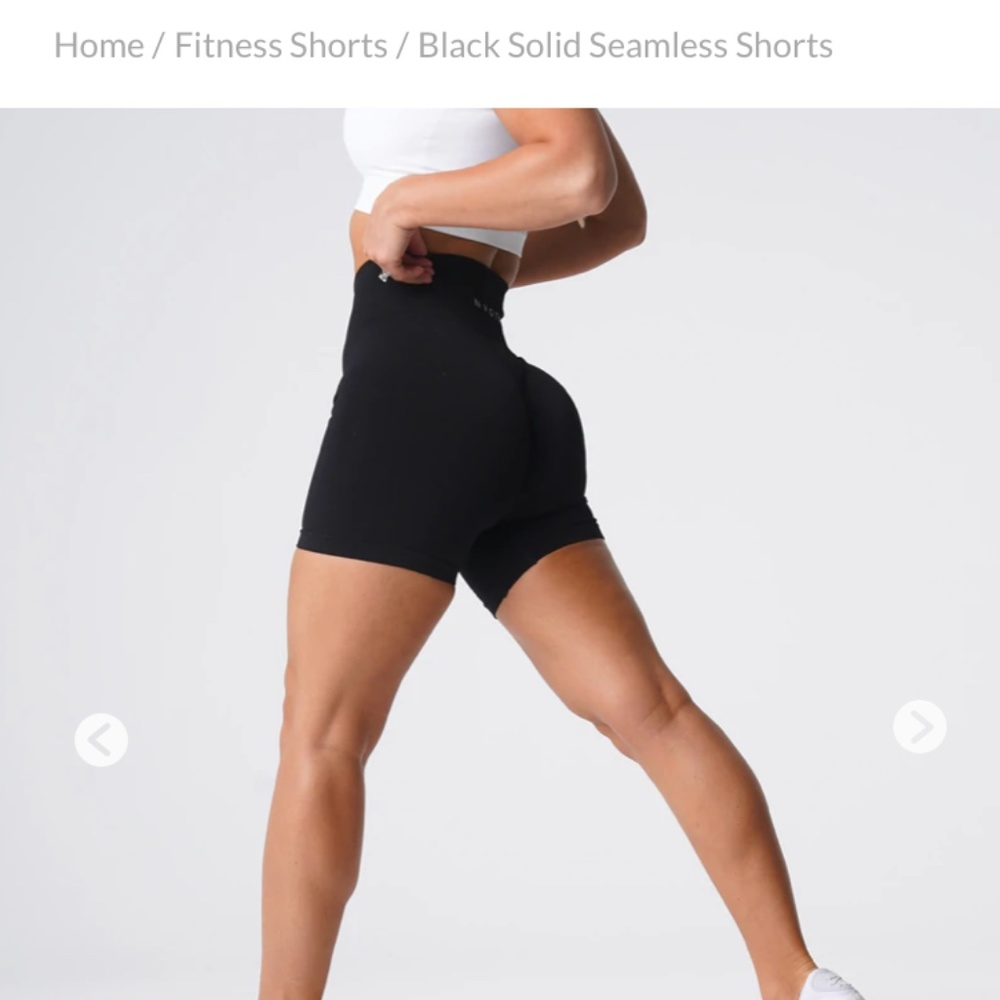 Black Solid Seamless Shorts